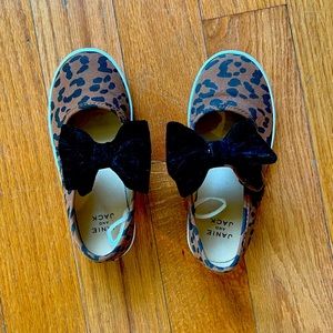 Janie and Jack size 12 leopard bow sneakers